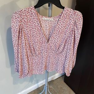 Abercrombie & Fitch top